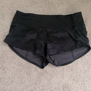 Lululemon Speed Up Shorts 2.5 inch